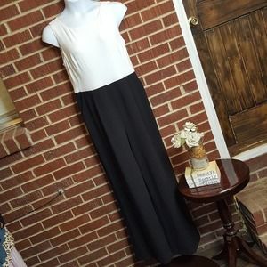 Calvin Klein Sleeveless Pleated Round Neck Jumpsuit Pockets Black White 8 NWT